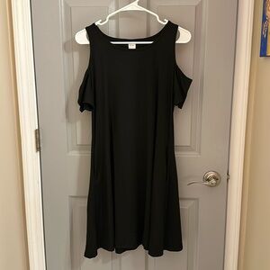 Composition cold-shoulder A-Line dress